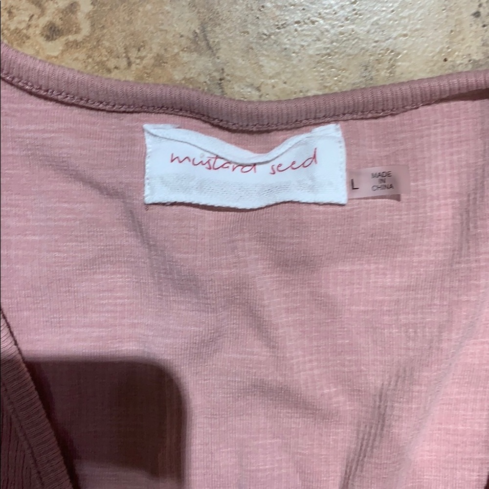 Deep V Ribbed Crop Top - Picture 3 of 6